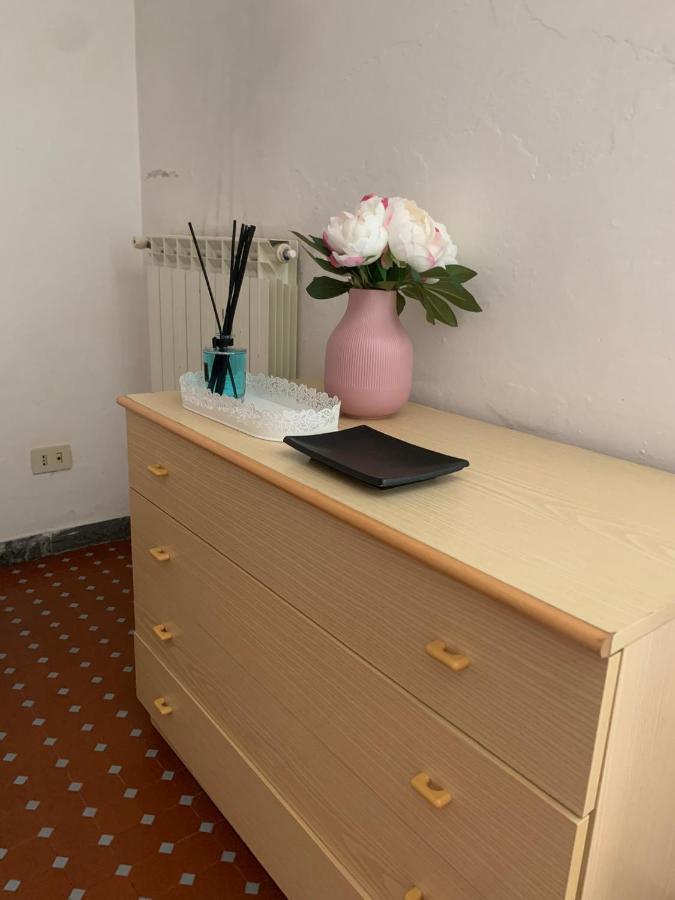 Casa Violetta Bed & Breakfast Marina di Massa Exterior foto